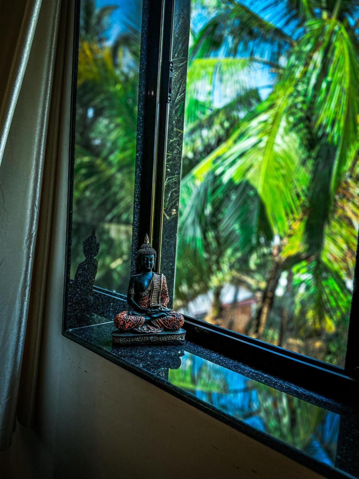 1Bhk Suites With Kitchen & Pool By Goaround Homes At ヴァガトール エクステリア 写真